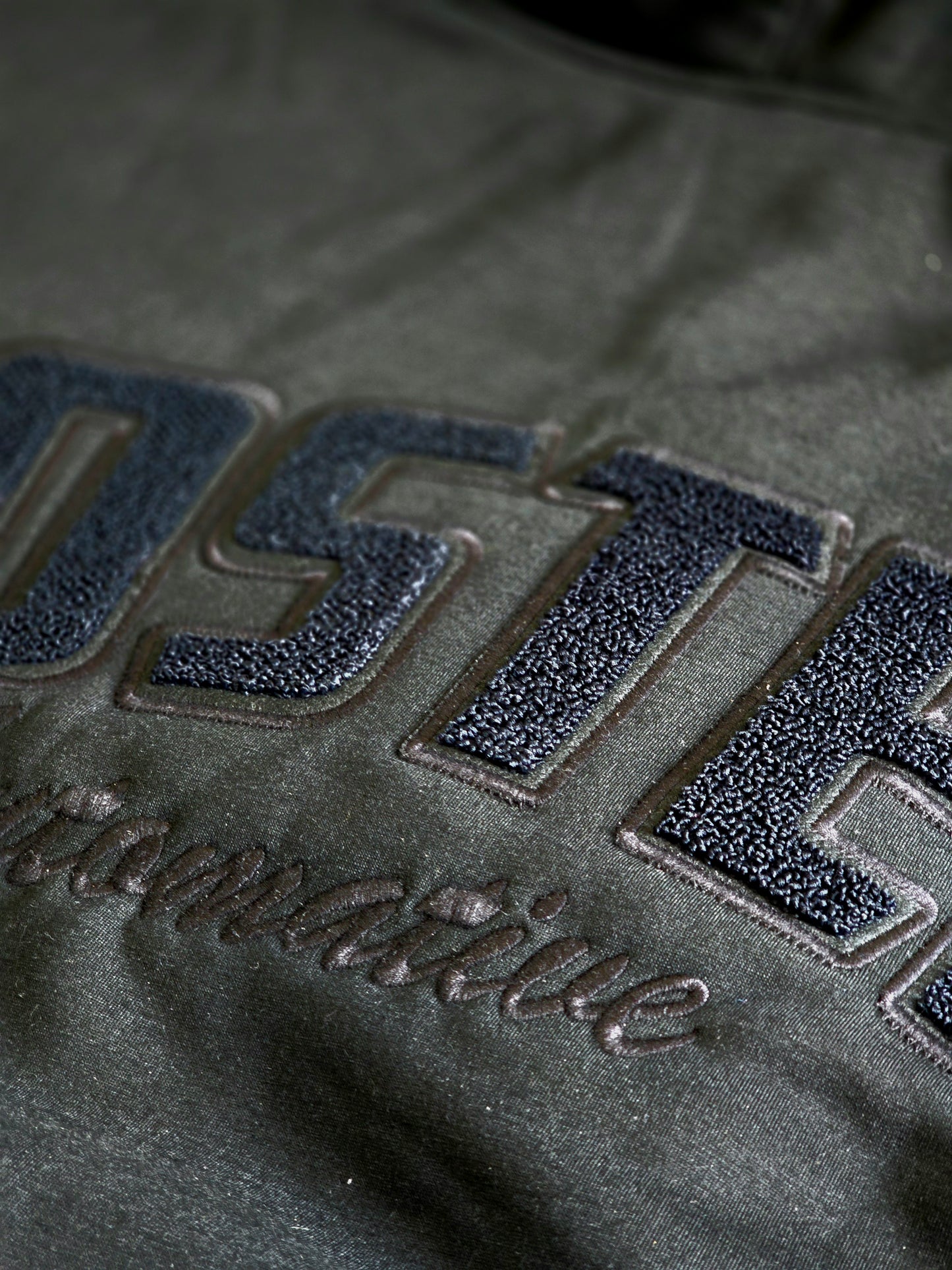 KOSTER Automotive Jumper - Stand Out