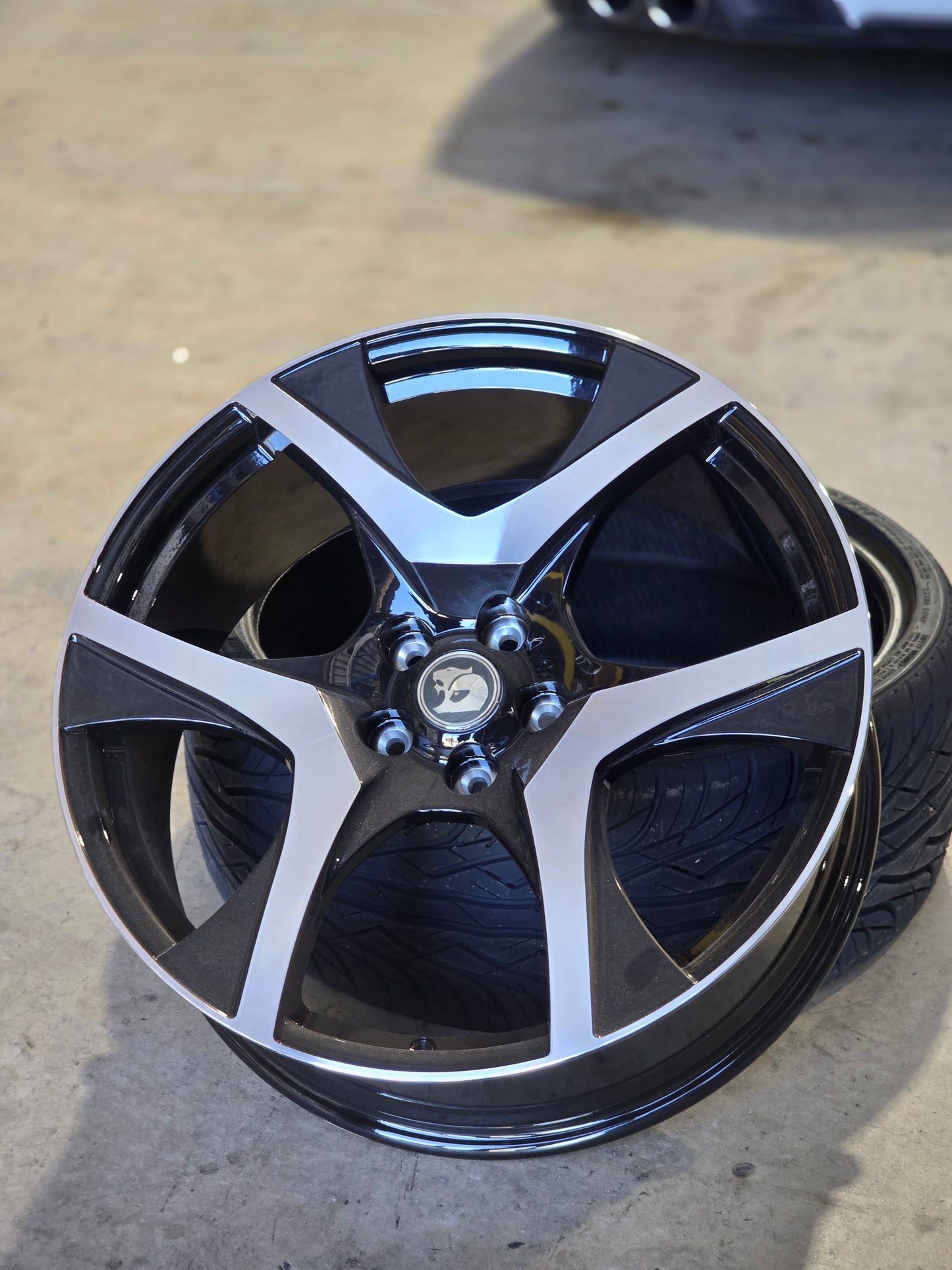 22" GEN-F VFR8 Forged Wheels Staggered