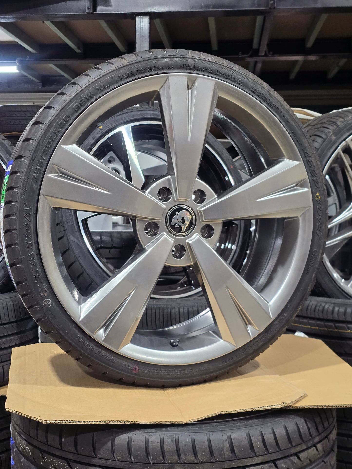 20" VX GTS Wheels in Rocket Grey Straight Fit