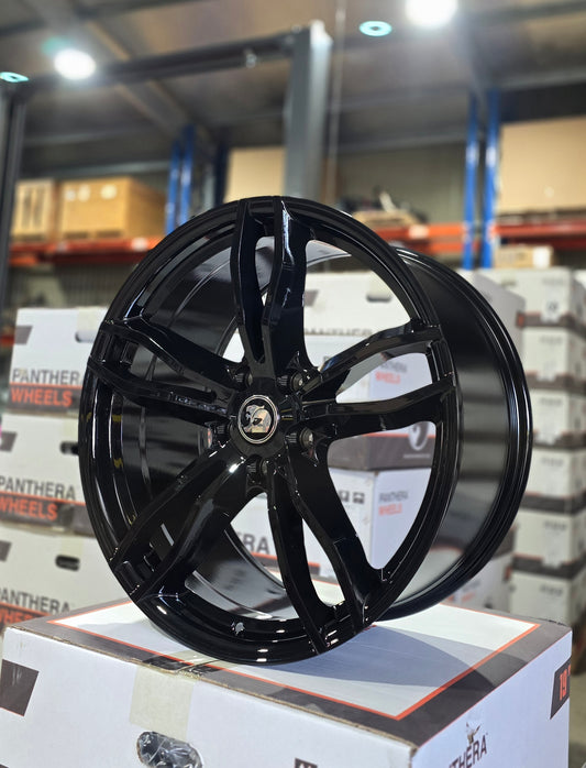 20" Rapier Wheels in Gloss Black, Staggered Fit