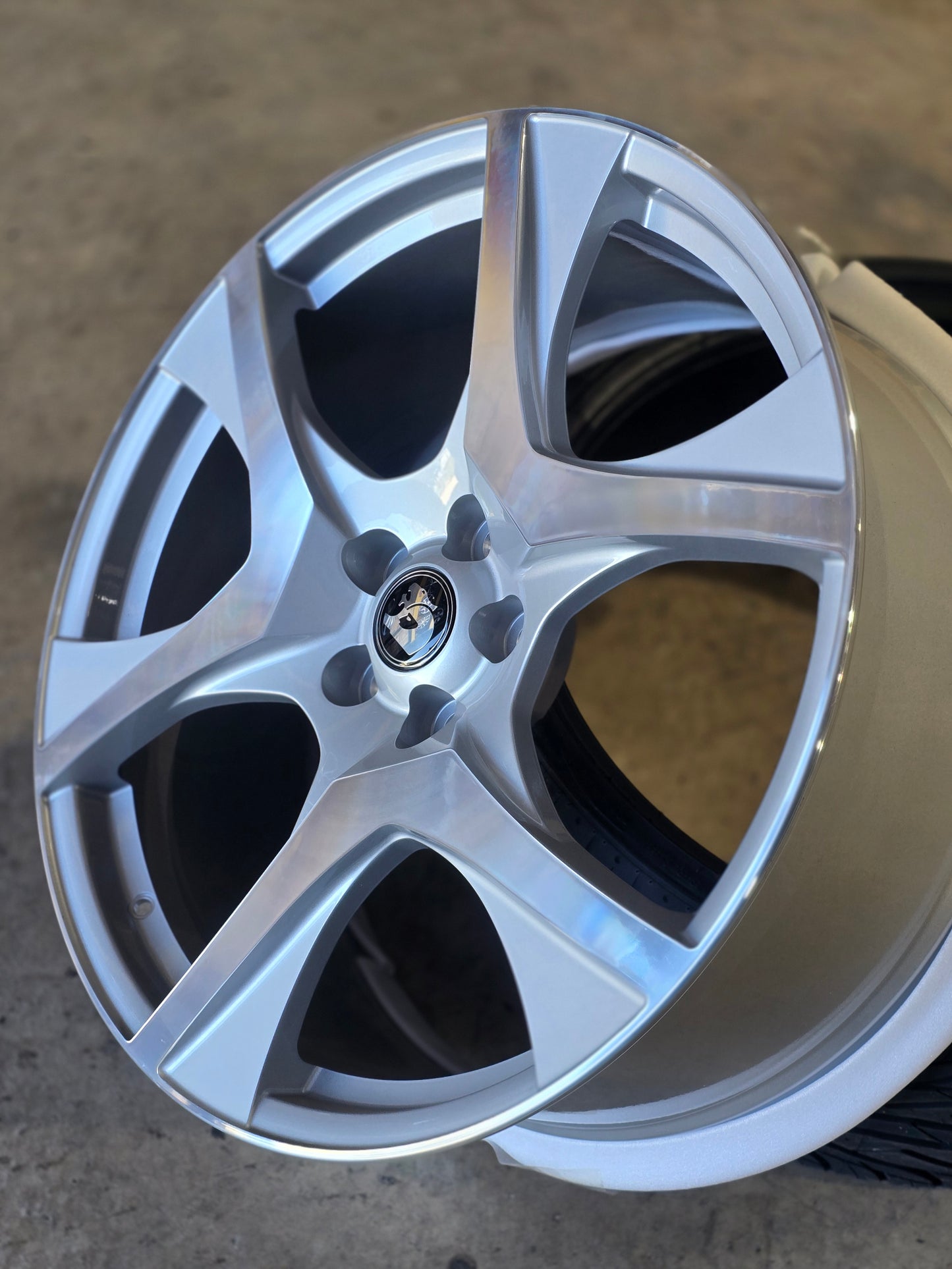 22" GEN-F VFR8 Forged Wheels Staggered
