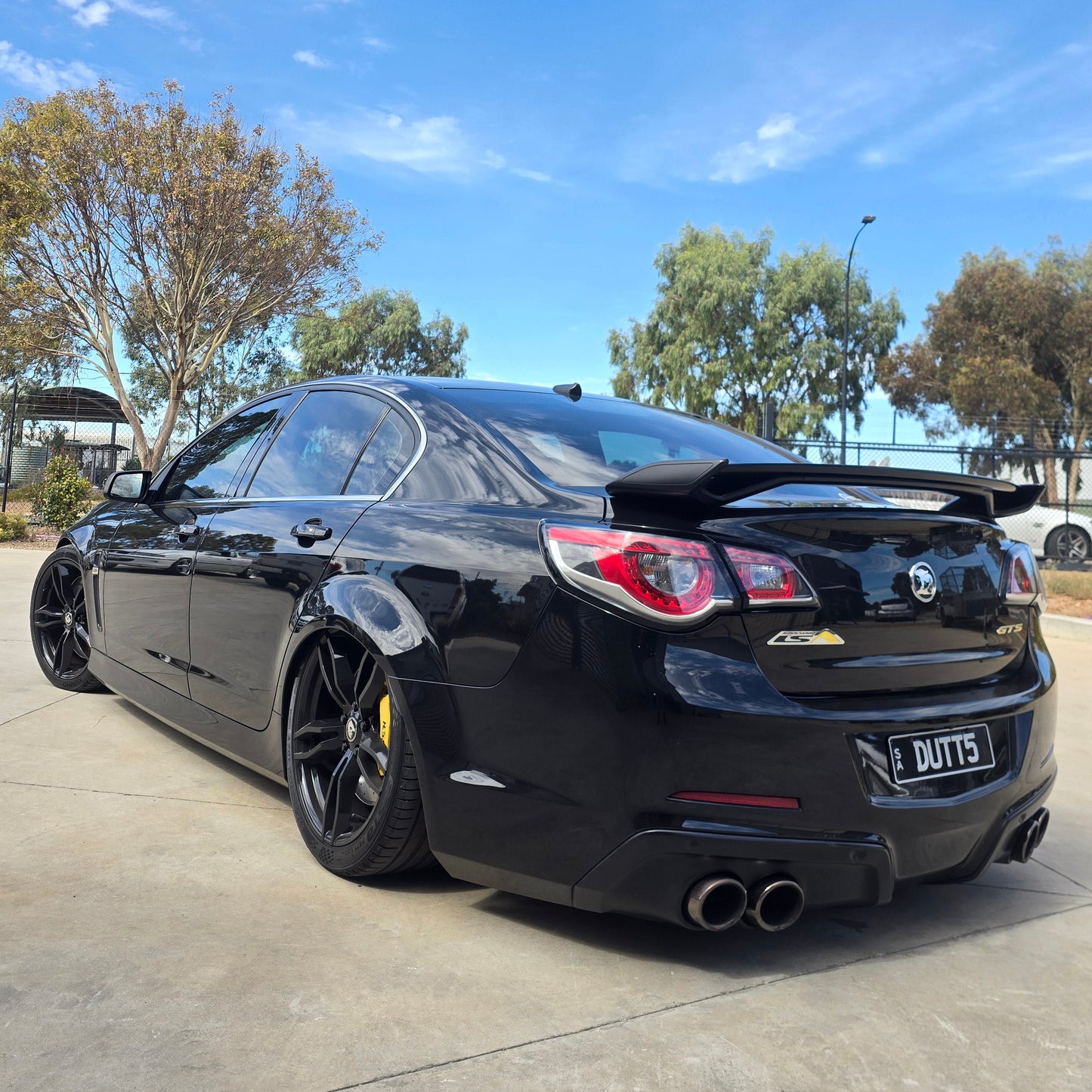 20" Rapier Wheels in Gloss Black, Staggered Fit