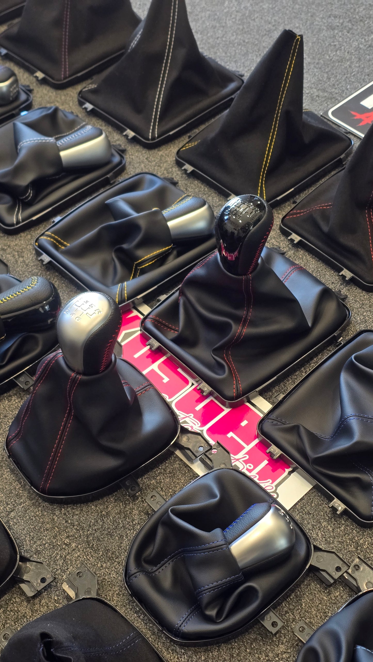 VE Holden Commodore '6 Speed' Shifter Complete to suit T56 TR6060 Holden and HSV VE WM