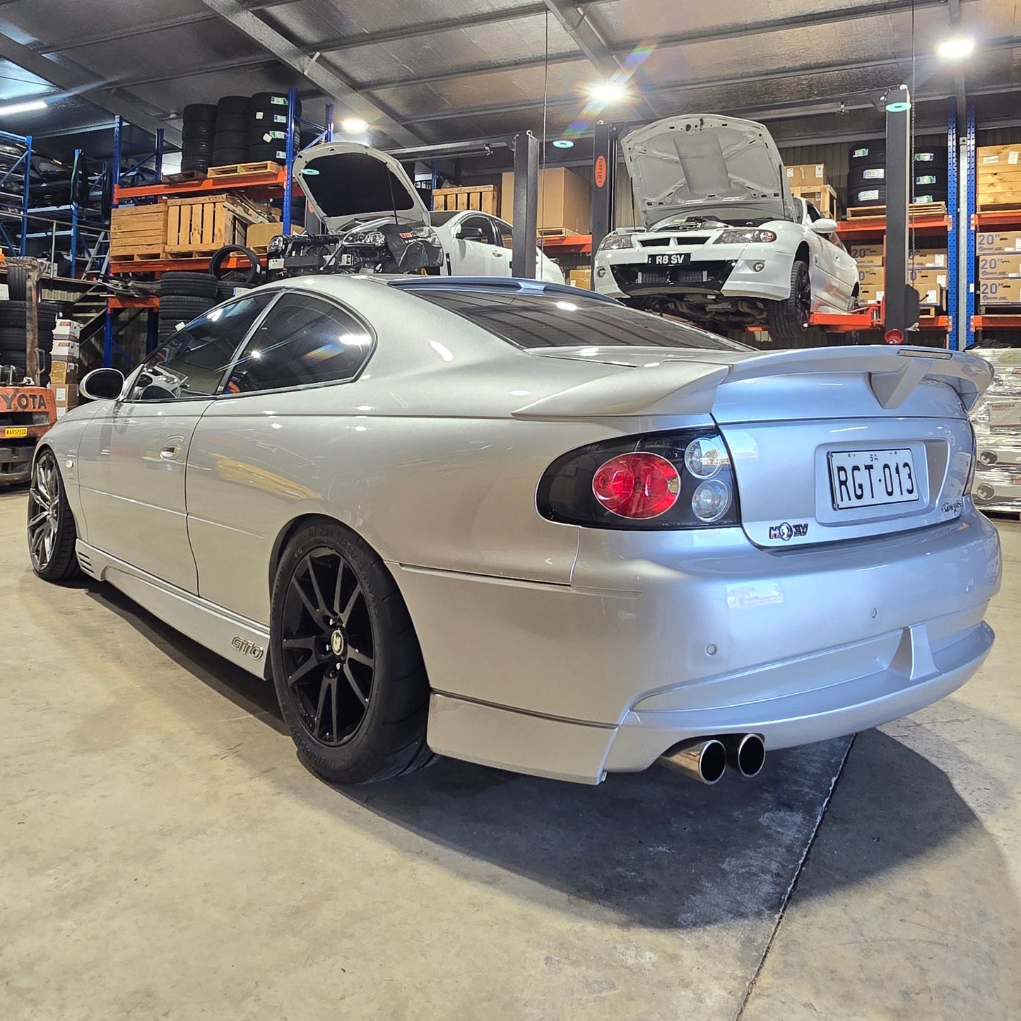 17" VZ R8 / GTO HSV Forged Wheels Drag Pack / Roll Racing VS-VZ