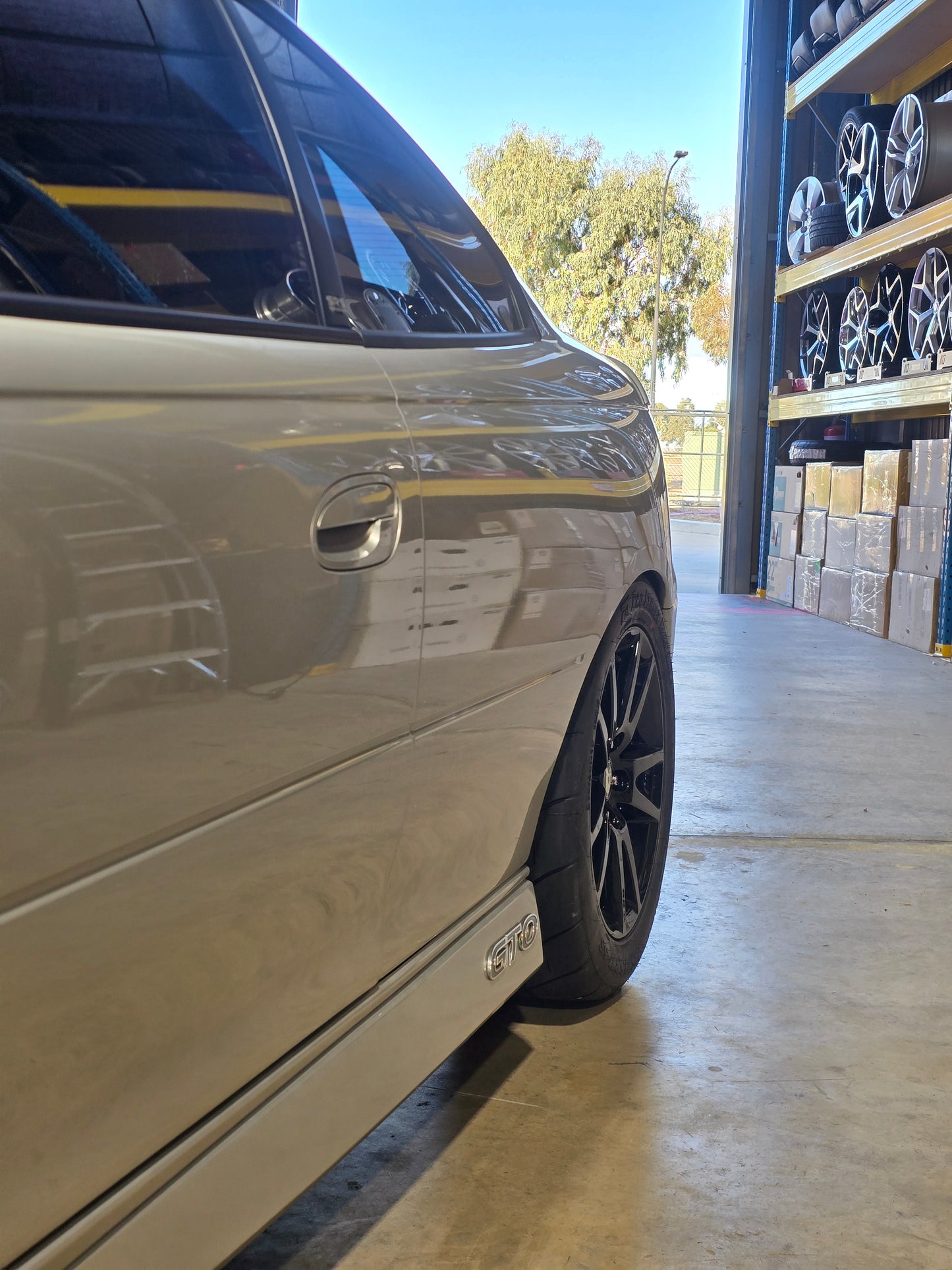 17" VZ R8 / GTO HSV Forged Wheels Drag Pack / Roll Racing VS-VZ