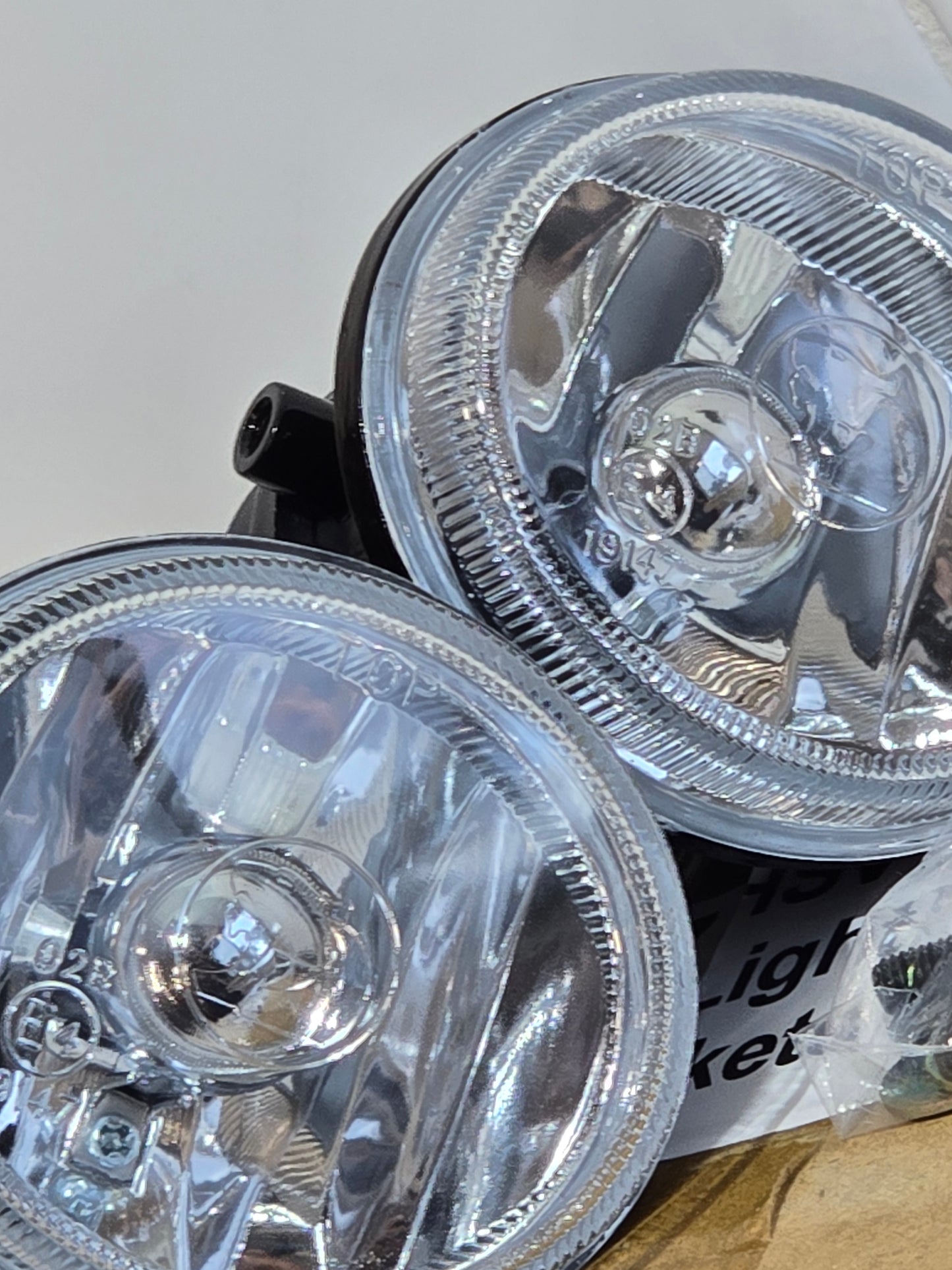 VZ HSV Front Bumper Bar Fog Lights & Brackets - Fits Clubsport Maloo R8