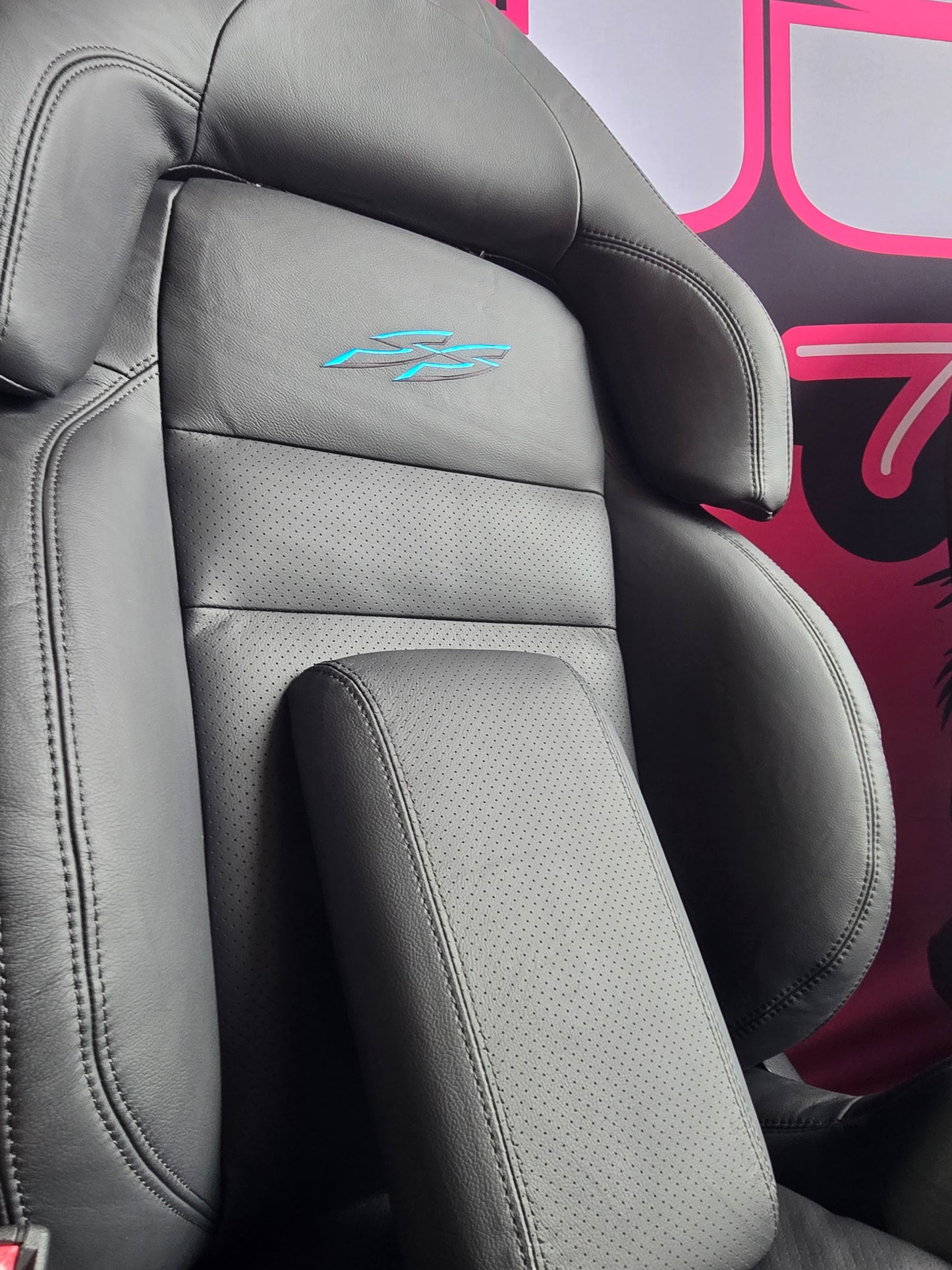 NEW CUSTOM HSV / HOLDEN FPV / FALCON INTERIORS – Seats + Door Trims – STOCK NOW 🔥