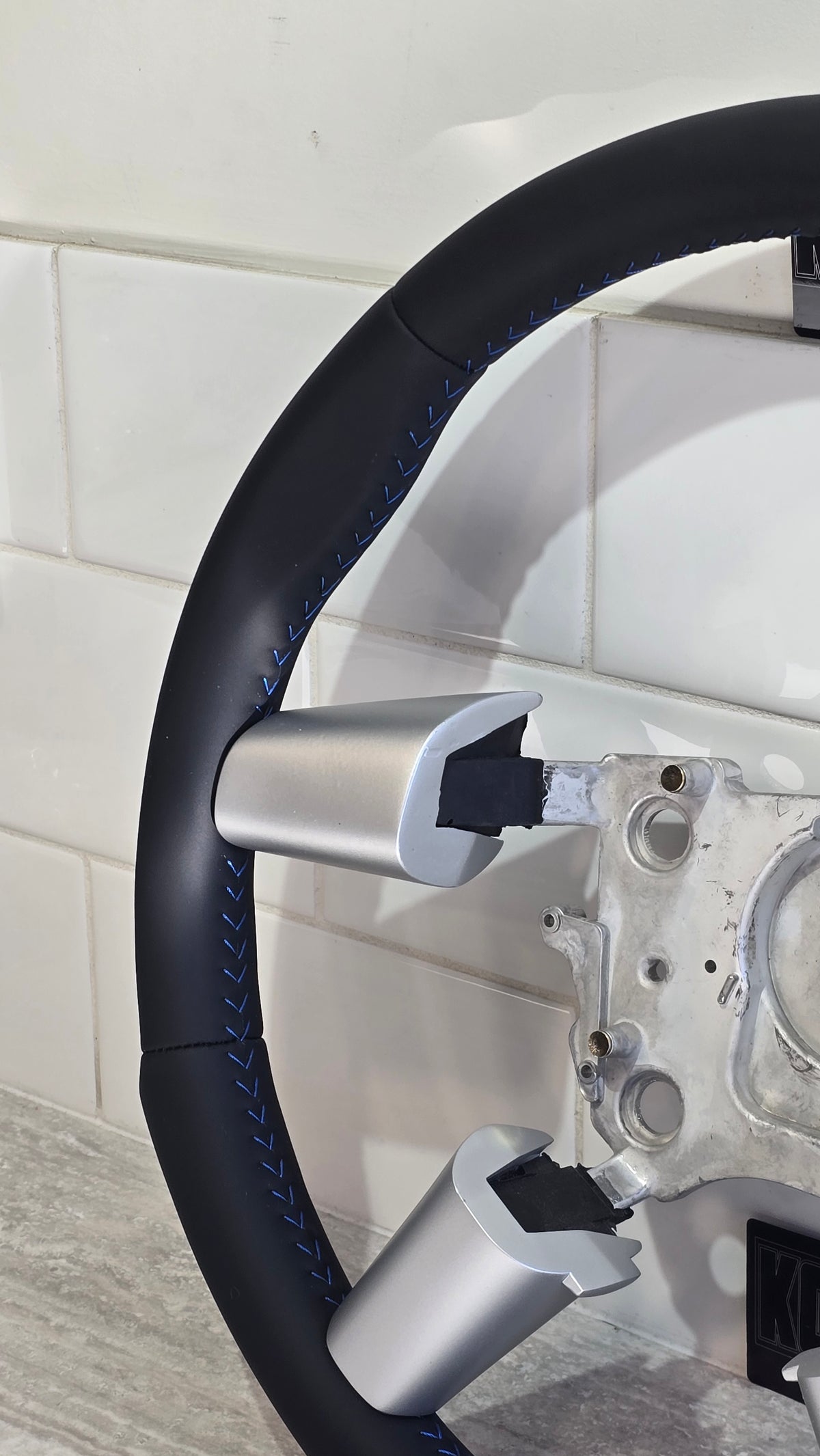 New VY VZ SS & HSV Style Steering Wheels
