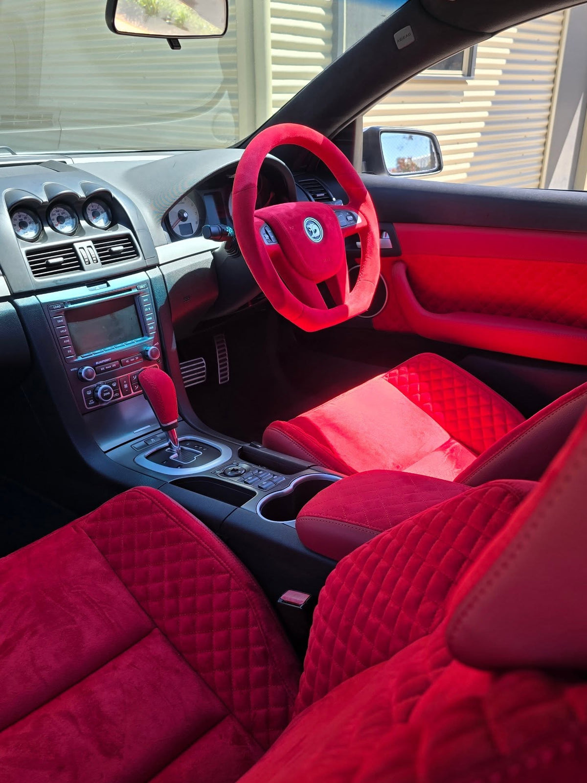 NEW CUSTOM HSV / HOLDEN FPV / FALCON INTERIORS – Seats + Door Trims – STOCK NOW 🔥