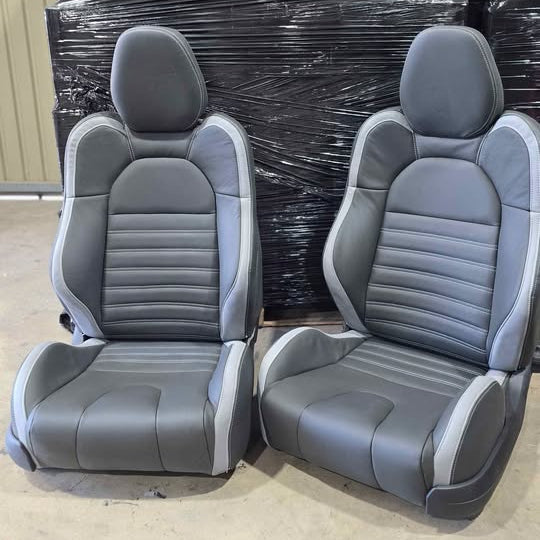 Transform Your 70 Series: Custom Deluxe 4x4 Seats (75–79) with Adaptors Included