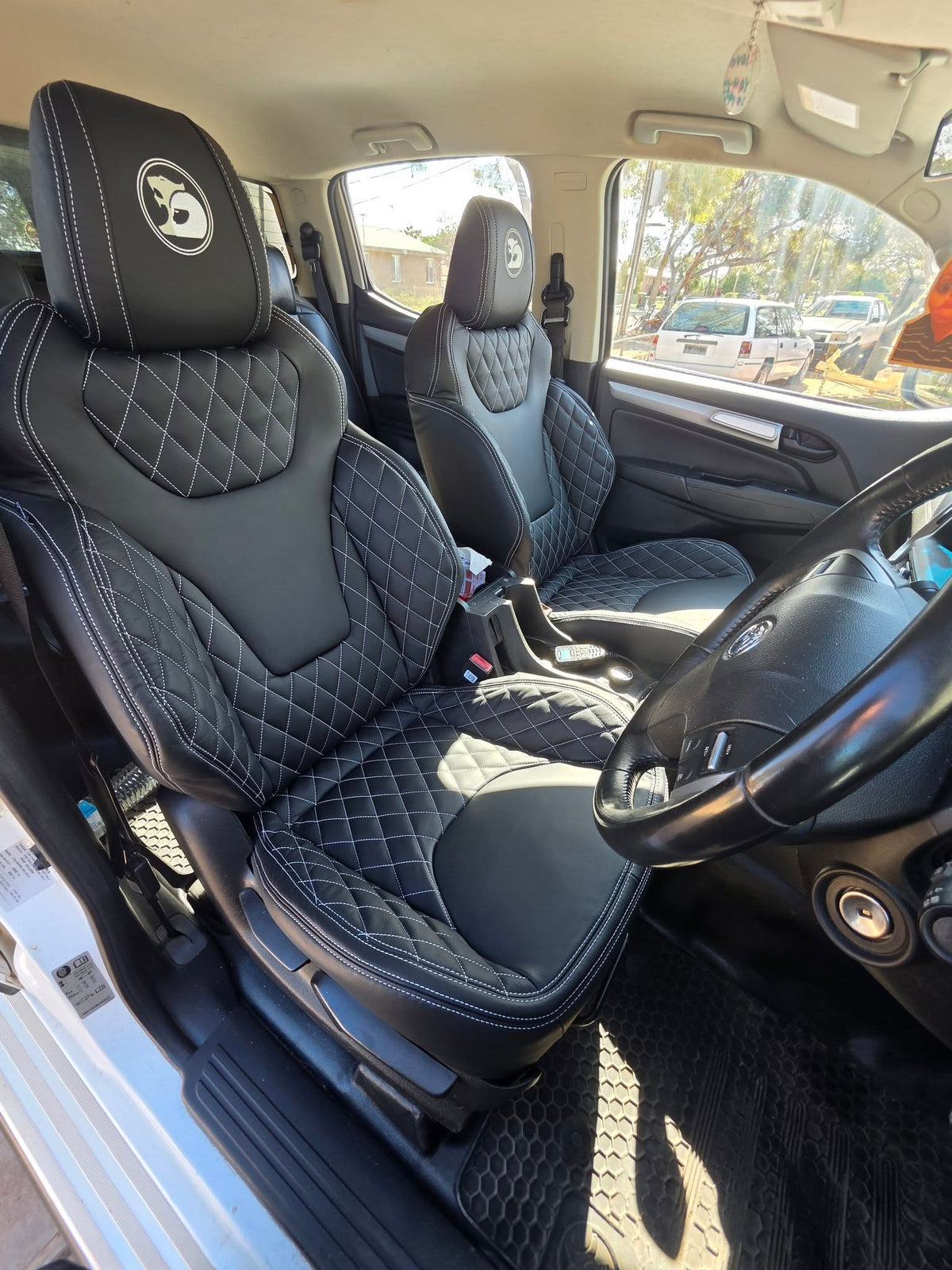 4x4 Front Seat Upgrade – Custom Deluxe Seats – LandCruiser, Patrol, Hilux & More