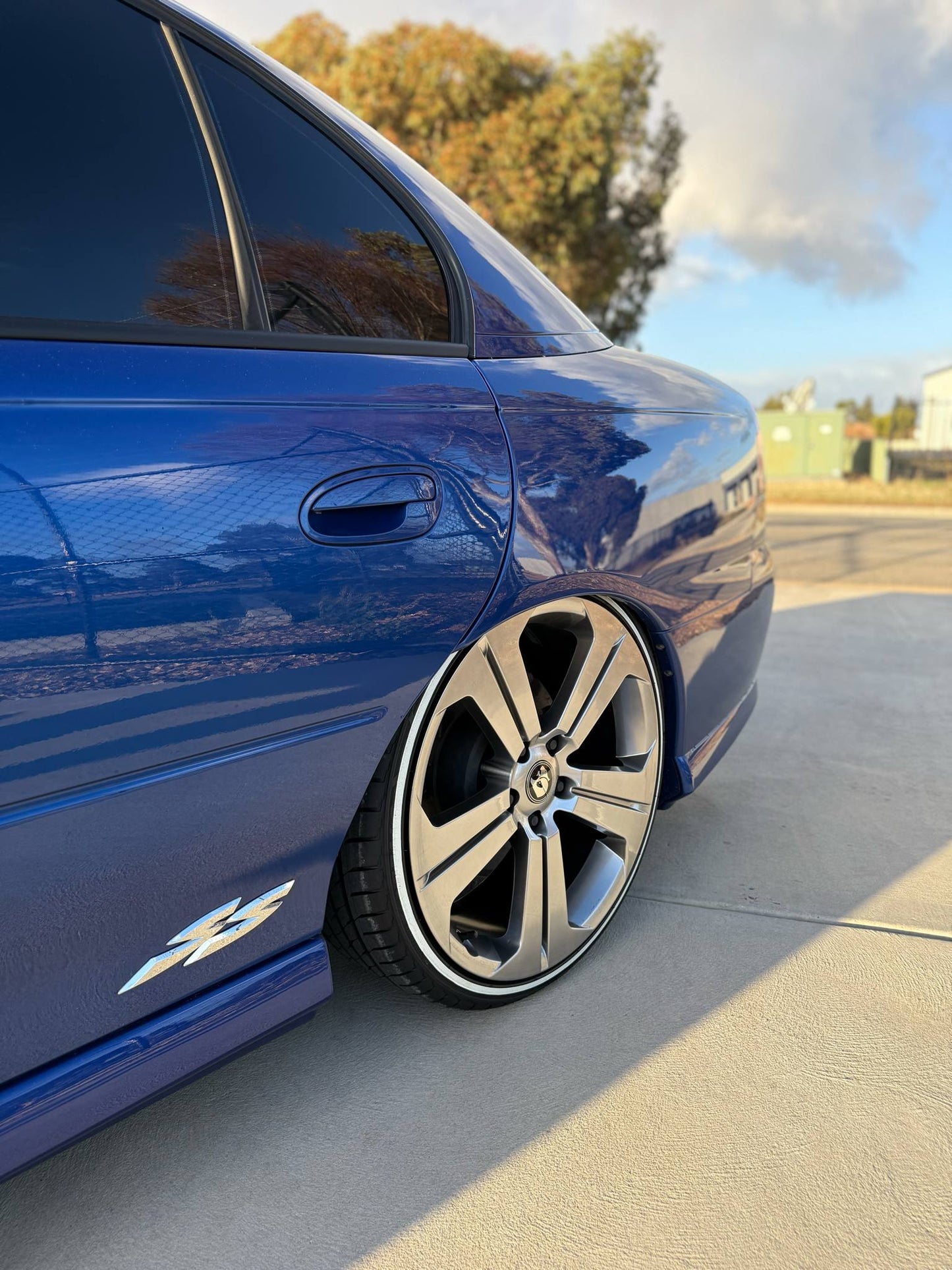 20 or 19" VY GTS Hammerhead Shadow Chrome Wheels