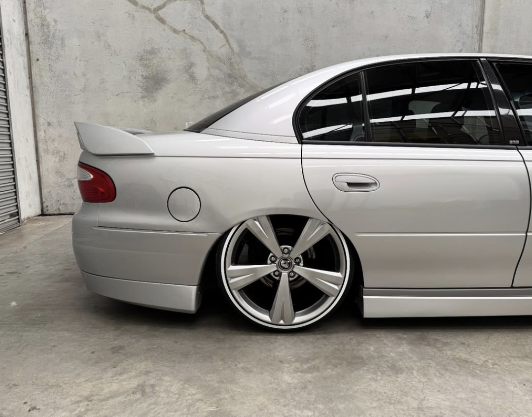 20" VX GTS Wheels in Rocket Grey Straight Fit