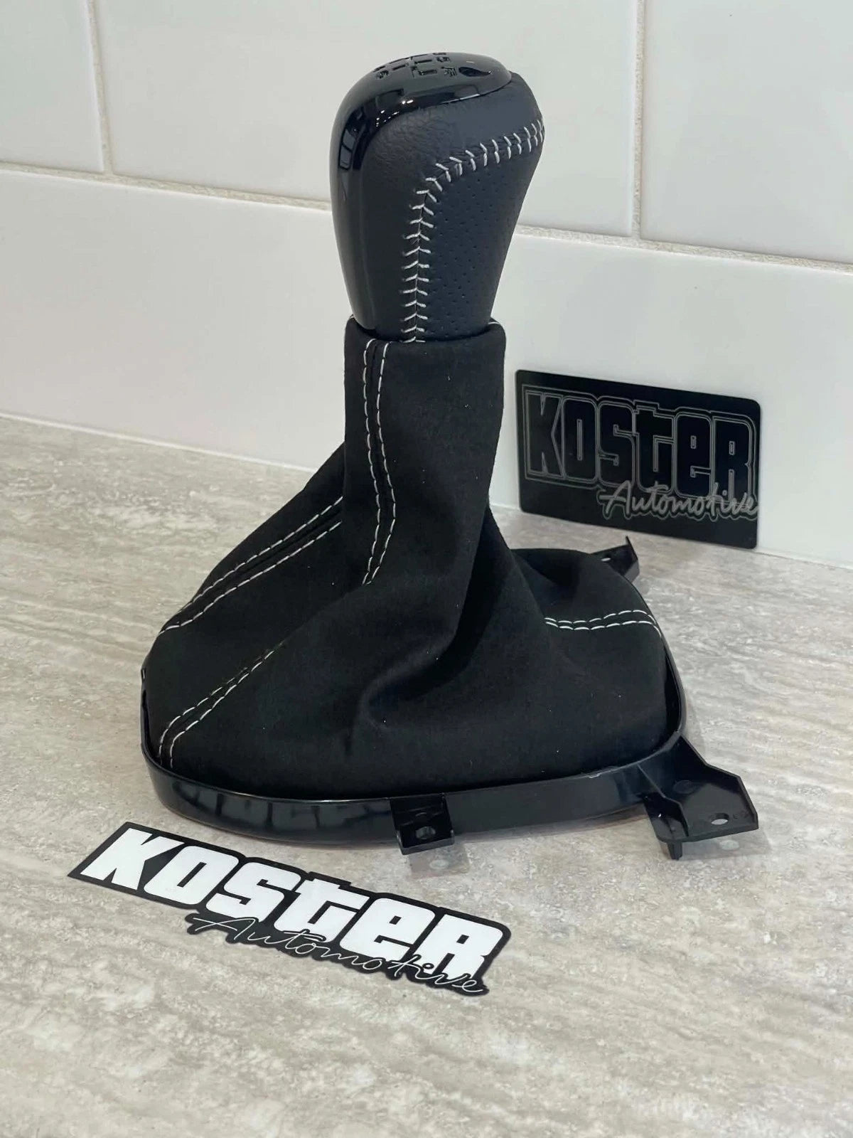 VE Holden Commodore '6 Speed' Shifter Complete to suit T56 TR6060 Holden and HSV VE WM